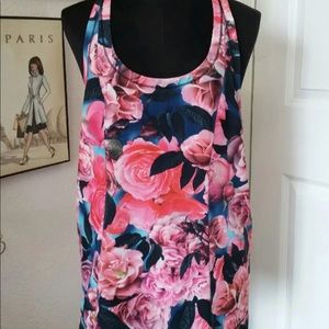 Lululemon tank size 6
